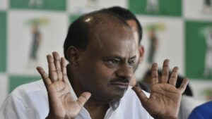 Slugfest intensifies between HDK and DKS, this time over Khata conversion