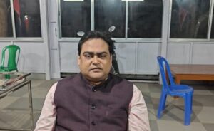 কত পুলিশ নিয়ে আসতে পারে ঠাকুরবাড়িতে আমিও দেখবো অভিষেক বন্দ্যোপাধ্যায় কে ঠাকুরবাড়িতে পুজো দিতে দেব না হুঁশিয়ারি কেন্দ্রীয় মন্ত্রী তথা মতুয়া ধর্মগুরু শান্তনু ঠাকুরের