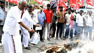 CPI burns Trump’s effigy in Bhogi bonfire in Tirupati
