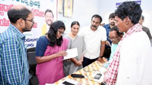 Distribution of pattadar passbooks with State Emblem begins in A.P.