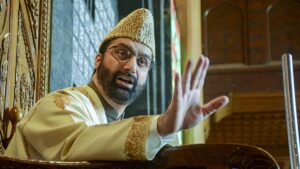 Barred from Jama Masjid, Mirwaiz’s online sermon calls for ‘dialogue on Kashmir’