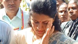 Cong leader booked for threatening and abusing Municipal Commissioner