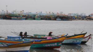 Sri Lankan Navy arrests 11 Karaikal fishermen