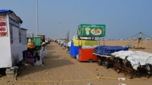 Reduce number of shops on Marina Beach, HC tells Corporation