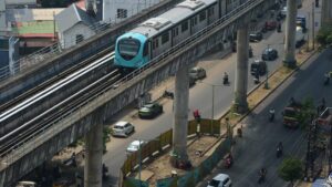 Kochi Metro services disrupted for an hour after train breaks down
